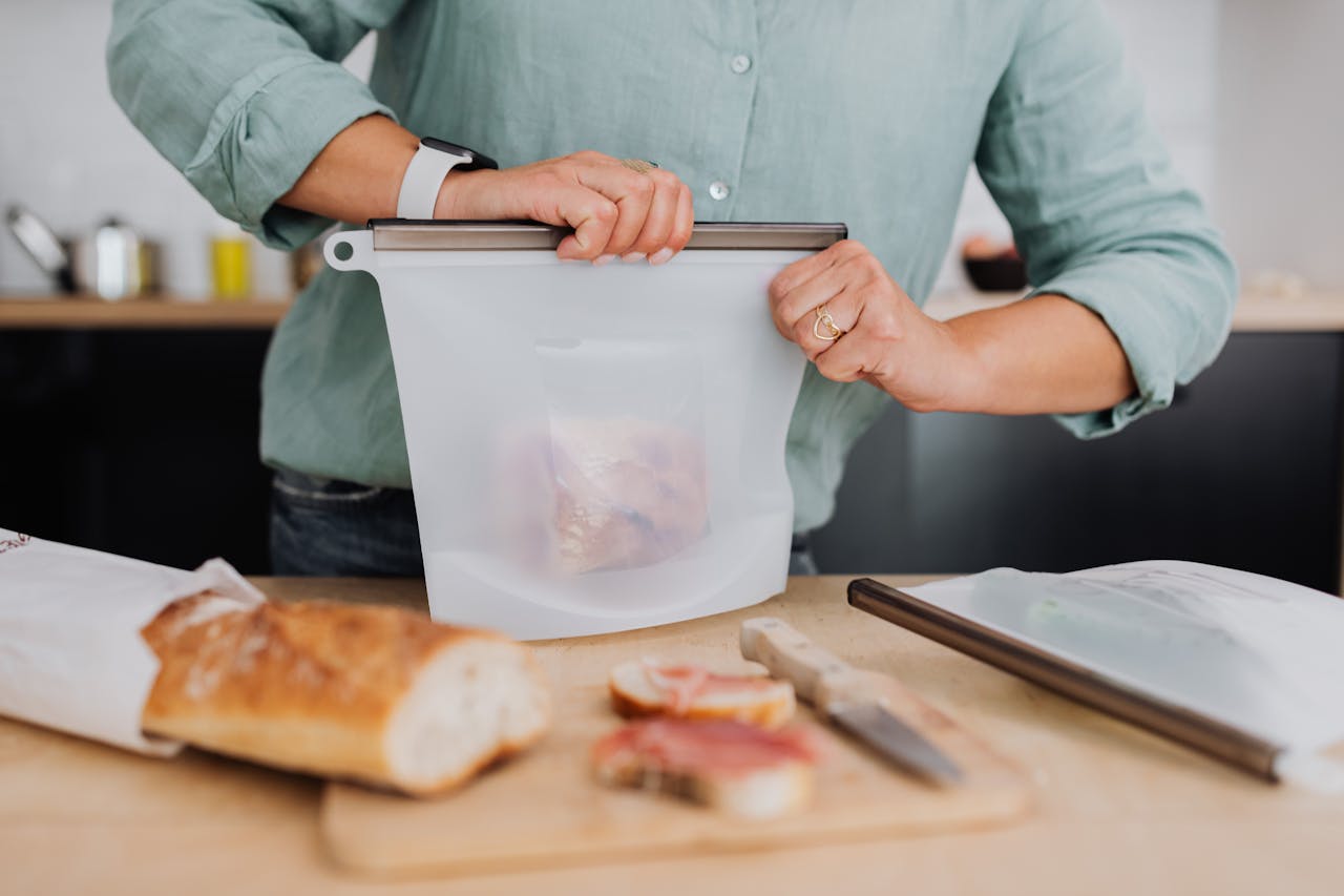 woman trying out easy ways to stick to your diet while travelling on business