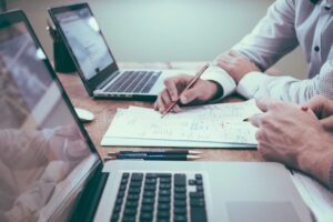 Calculating corporate travel ROI with managed travel systems
