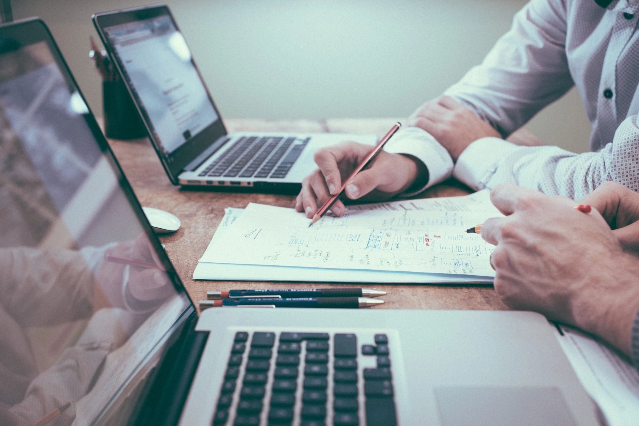 Calculating corporate travel ROI with managed travel systems